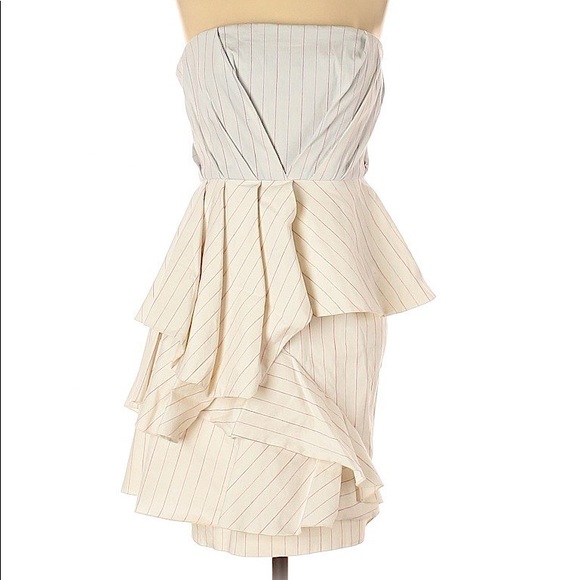 Alice + Olivia Dresses & Skirts - Alice + Olivia Strapless Tiered Ruffle Dress